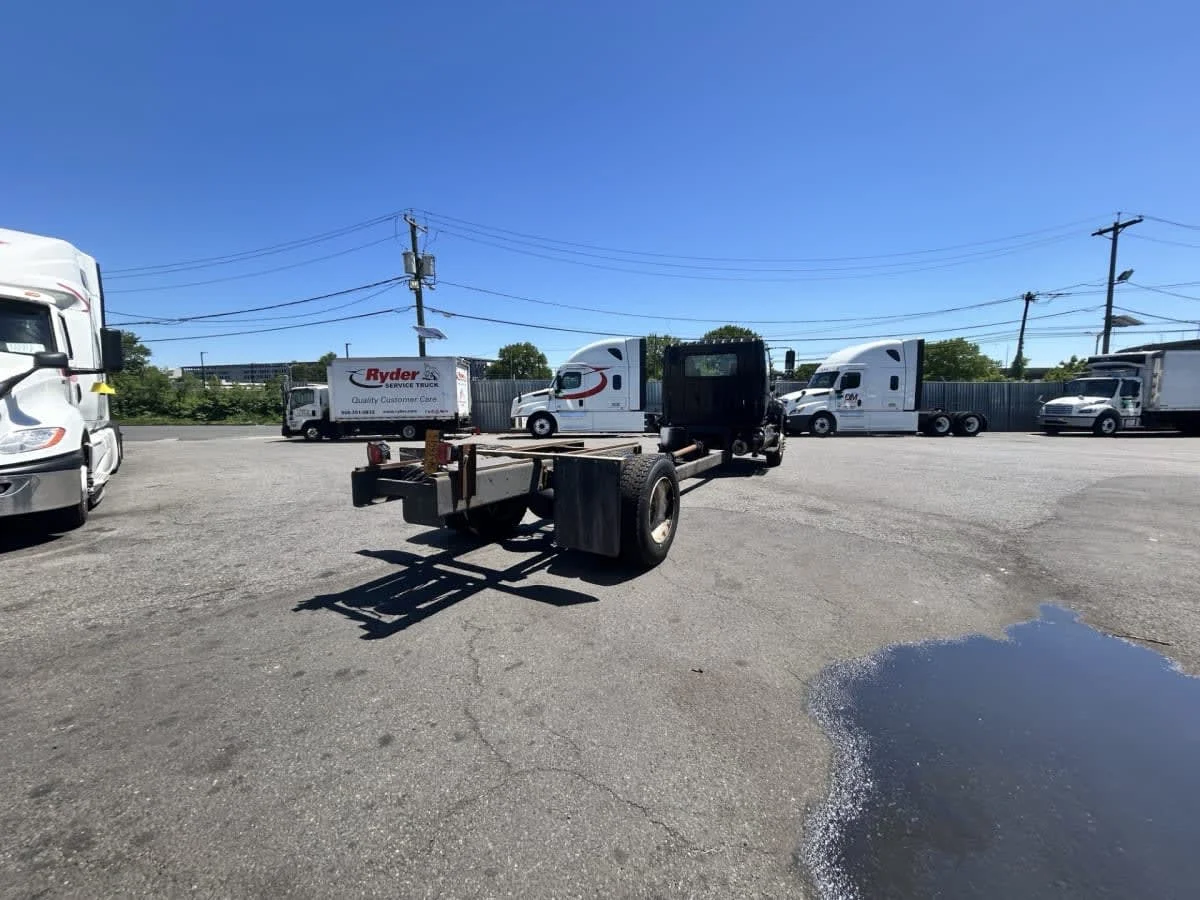 2015 Hino 338 in Newark, NJ — photo 4