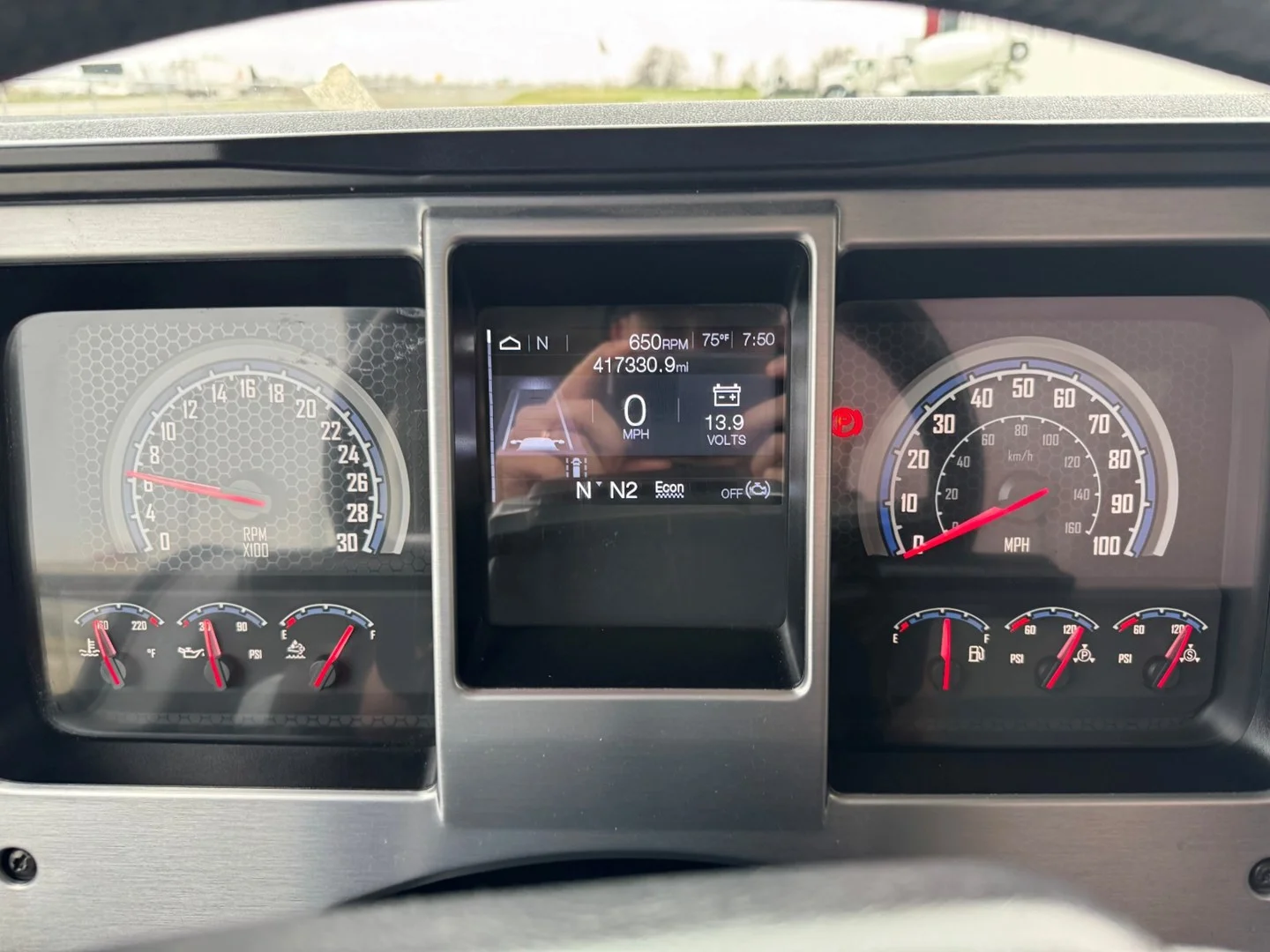 Used 2021 Mack Anthem Daycab - image 15