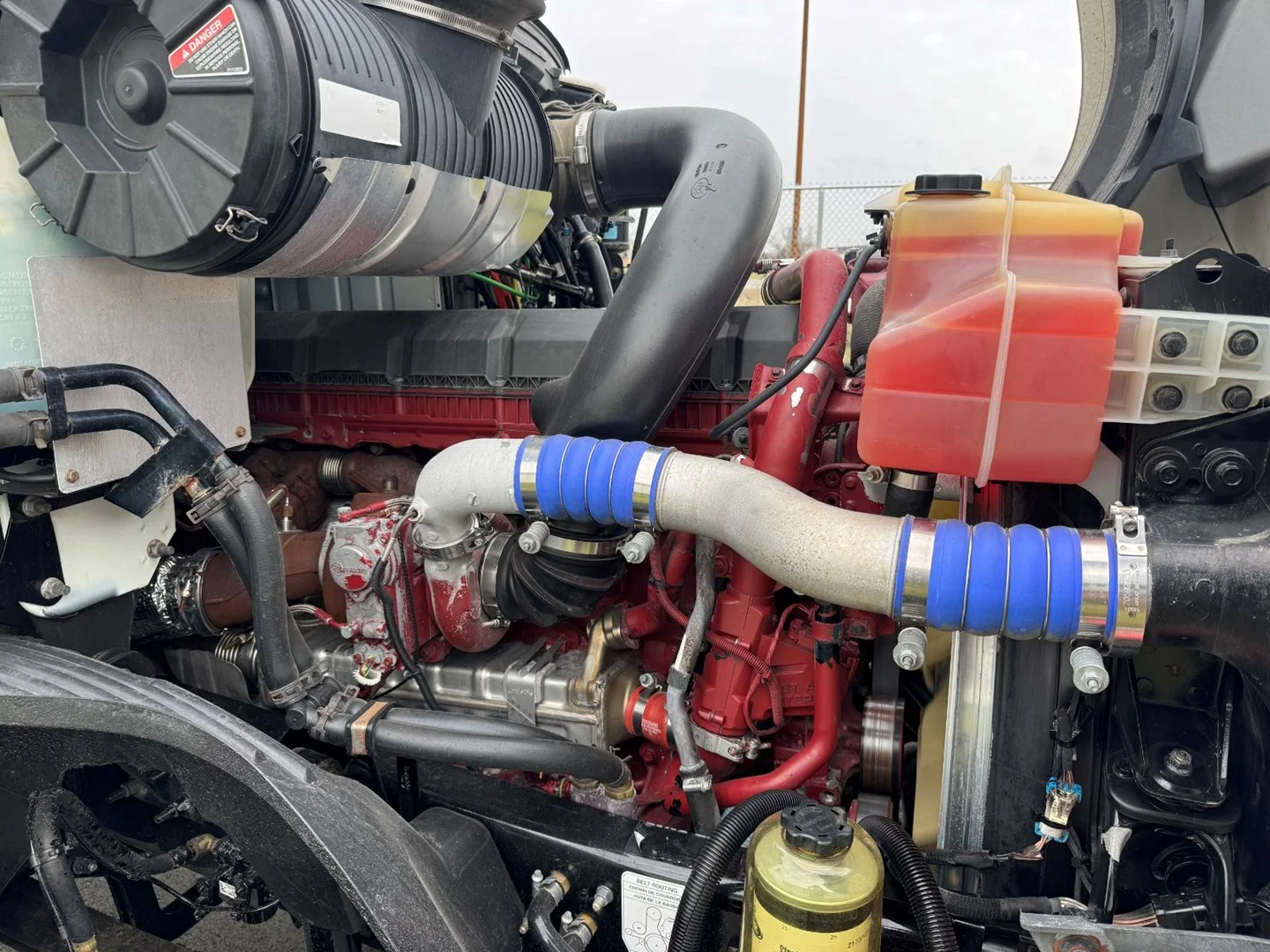 Used 2021 Mack Anthem Daycab - image 10