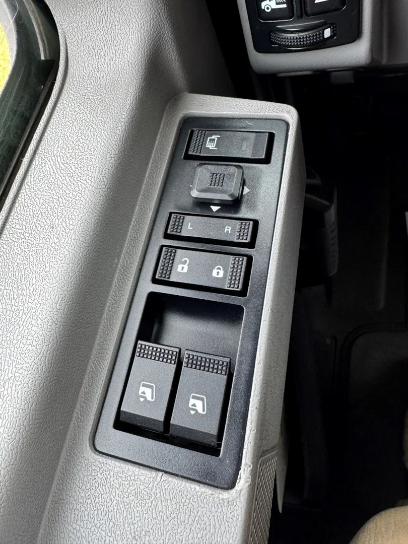 Used 2021 Mack Anthem Daycab - image 13