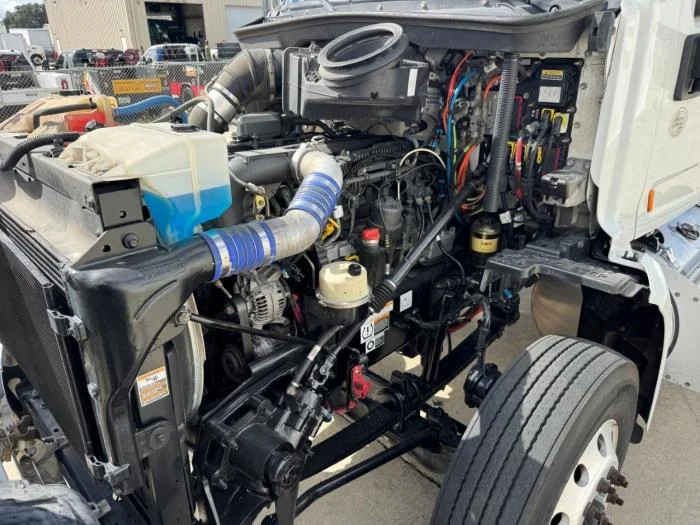 2020 Peterbilt 579 - image 11