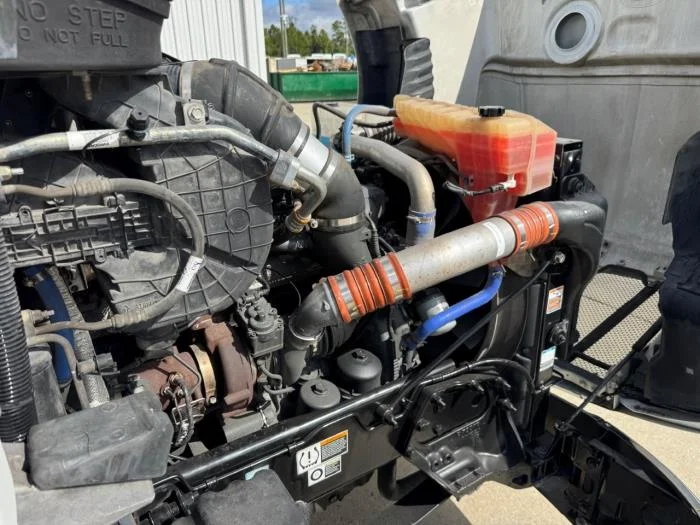 2020 Peterbilt 579 - image 15