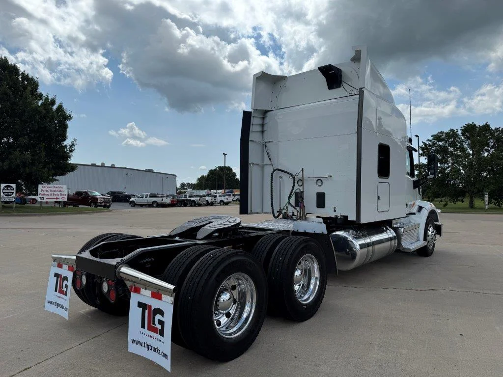 2022 Peterbilt 567 - image 5