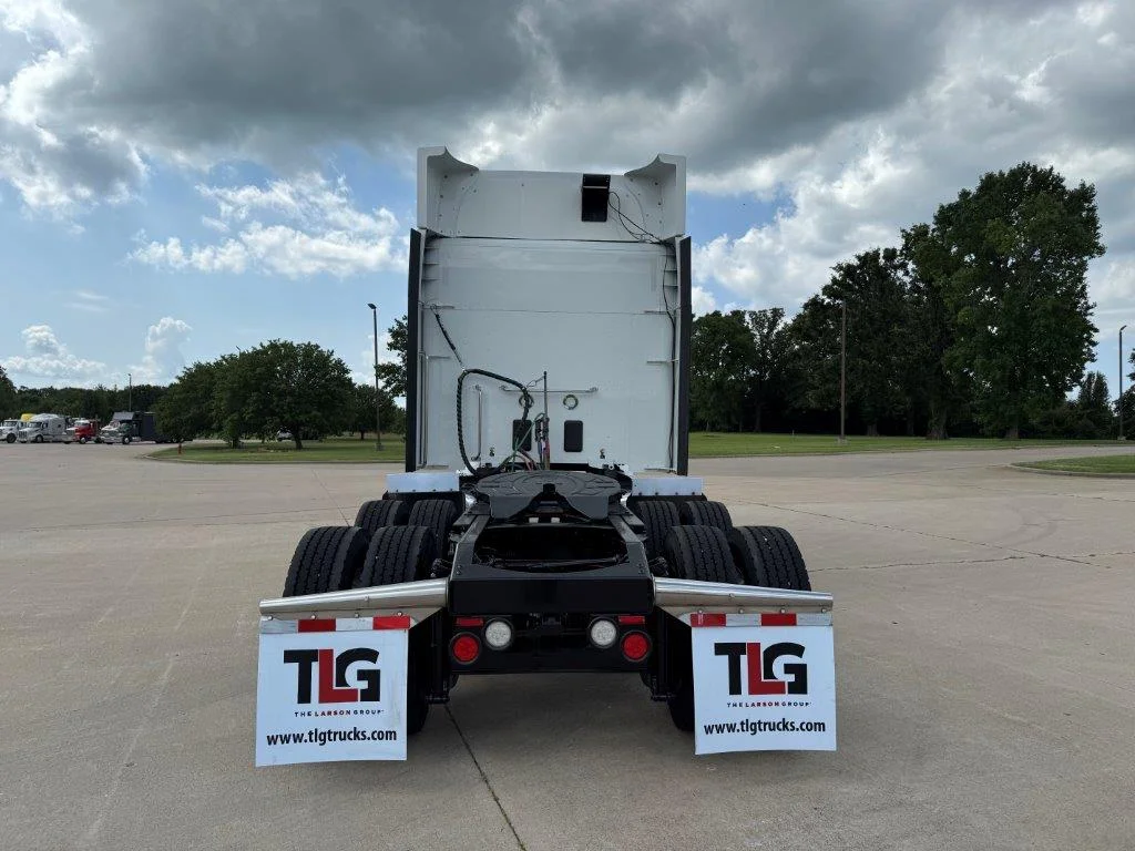 2022 Peterbilt 567 - image 4