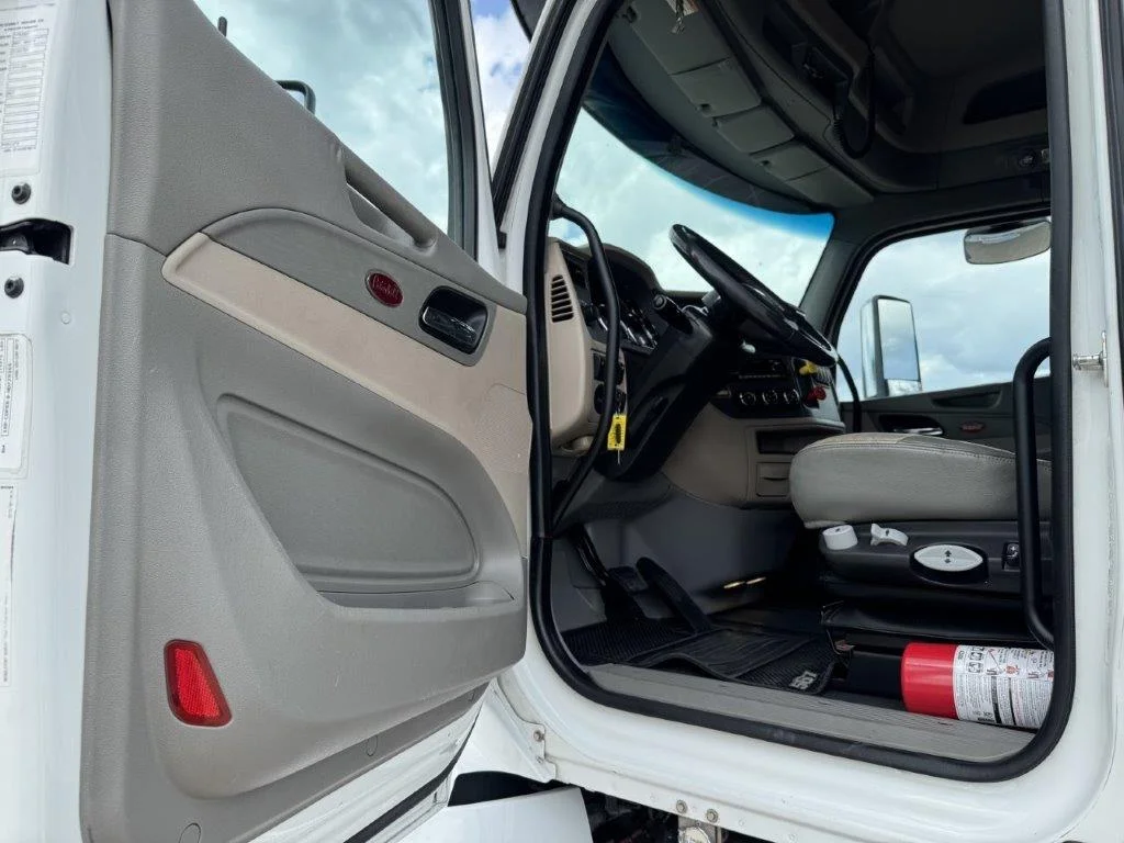 2022 Peterbilt 567 - image 10
