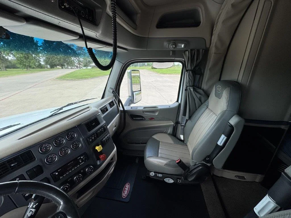 2022 Peterbilt 567 - image 12