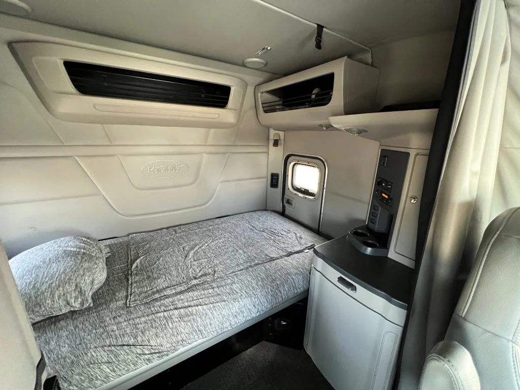 2022 Peterbilt 567 - image 12