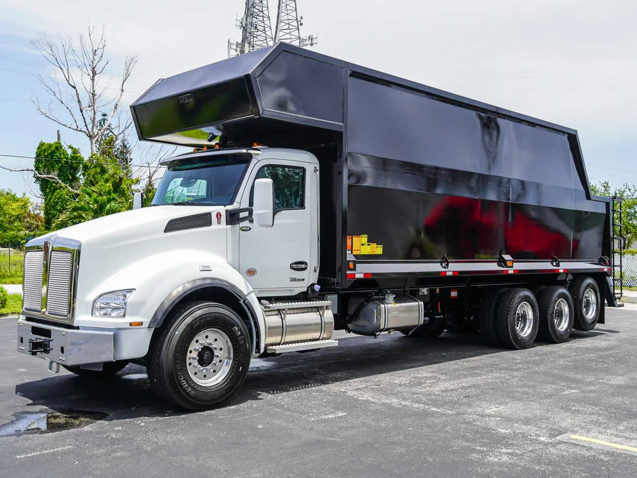 2025 Kenworth T880 — photo 2