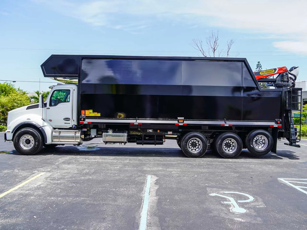 2025 Kenworth T880 — photo 6