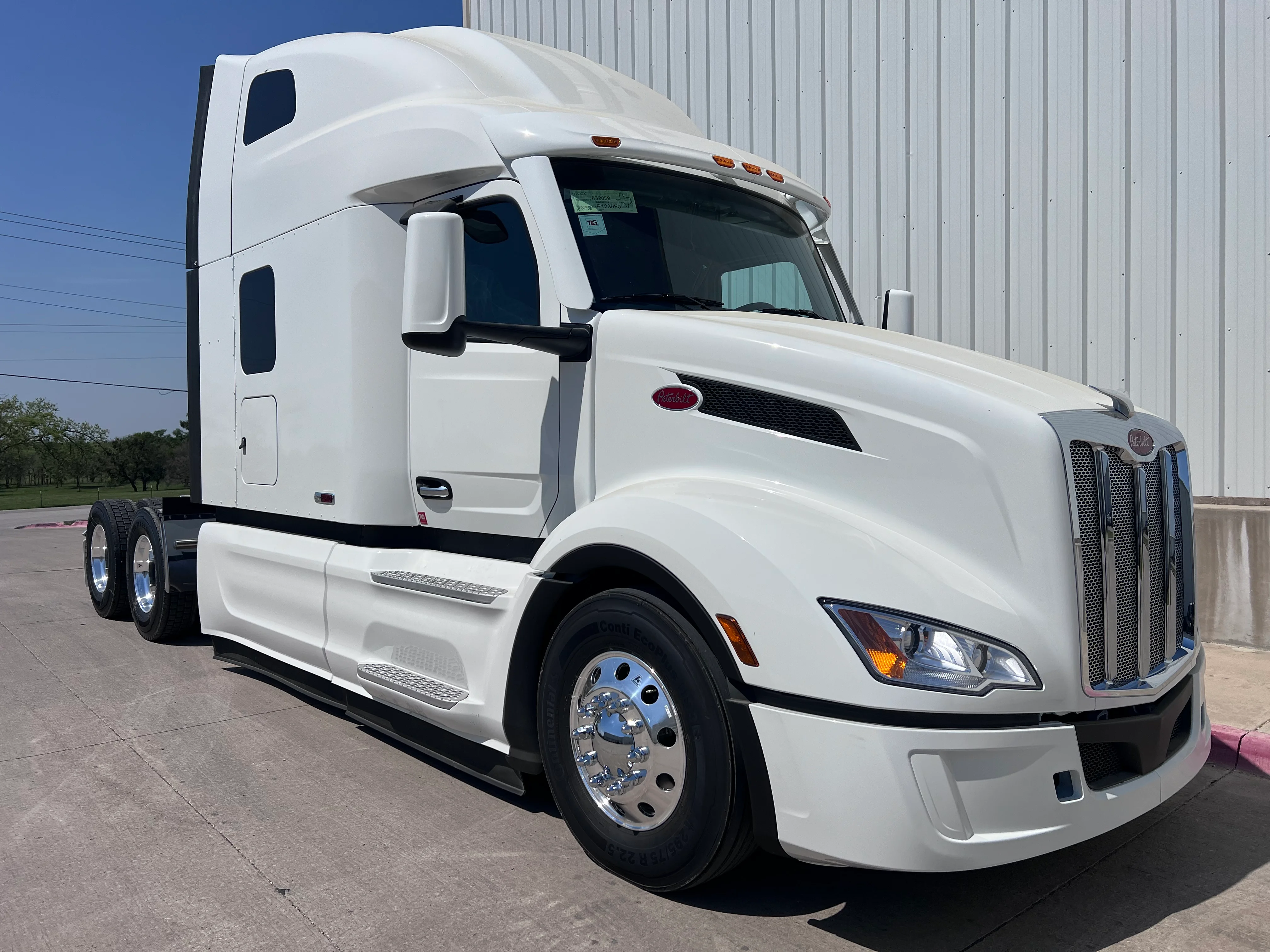 2027 Peterbilt 579 in Raleigh, NC — photo 7