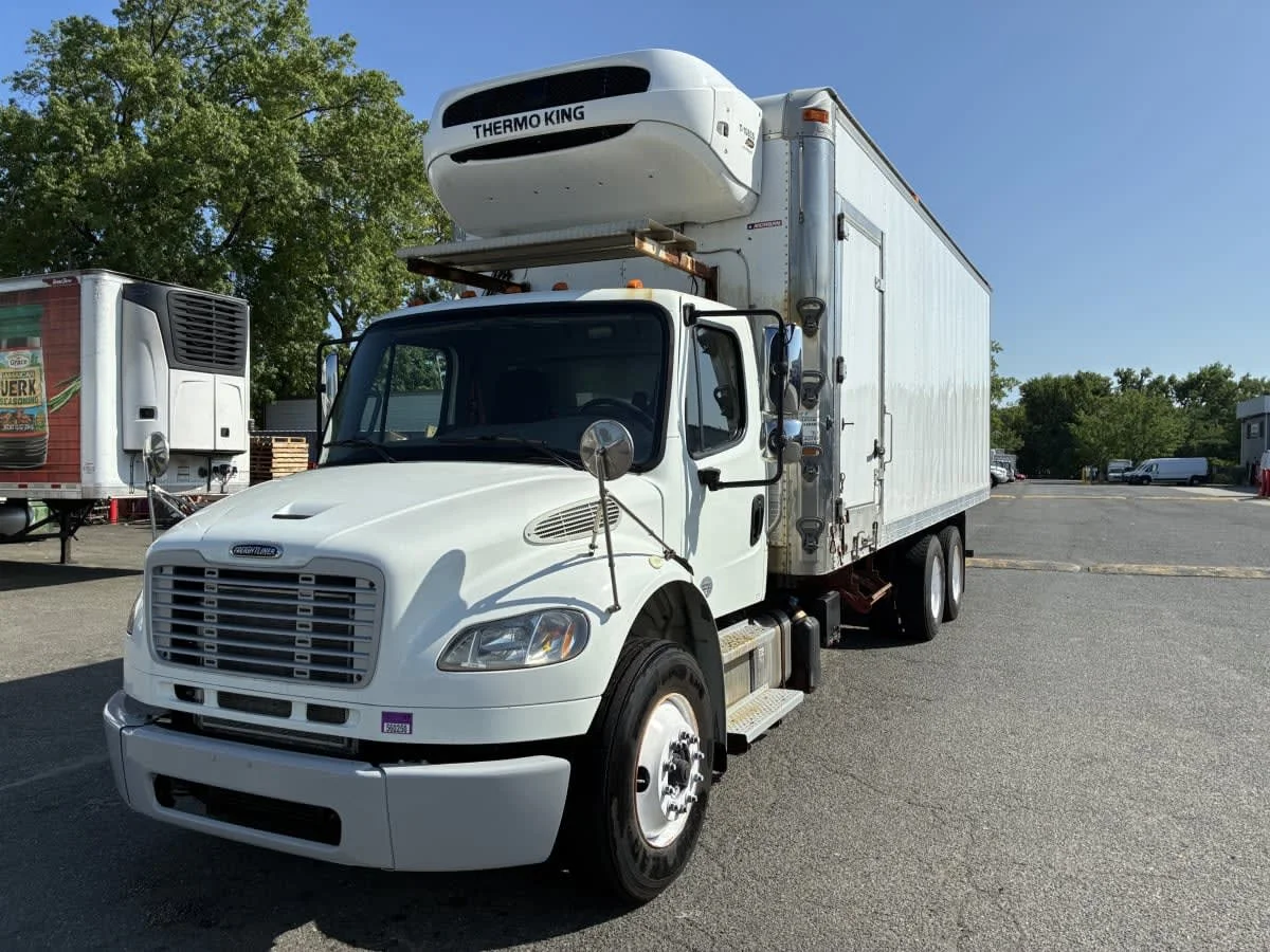2019 Freightliner M2 106