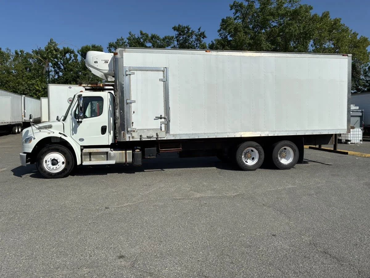 2019 Freightliner M2 106 in Newark, NJ — photo 11