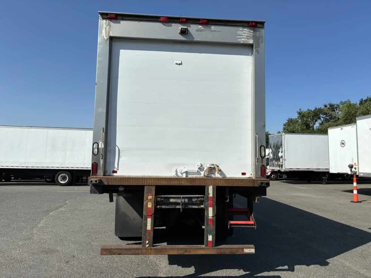 2019 Freightliner M2 106 in Newark, NJ — photo 5