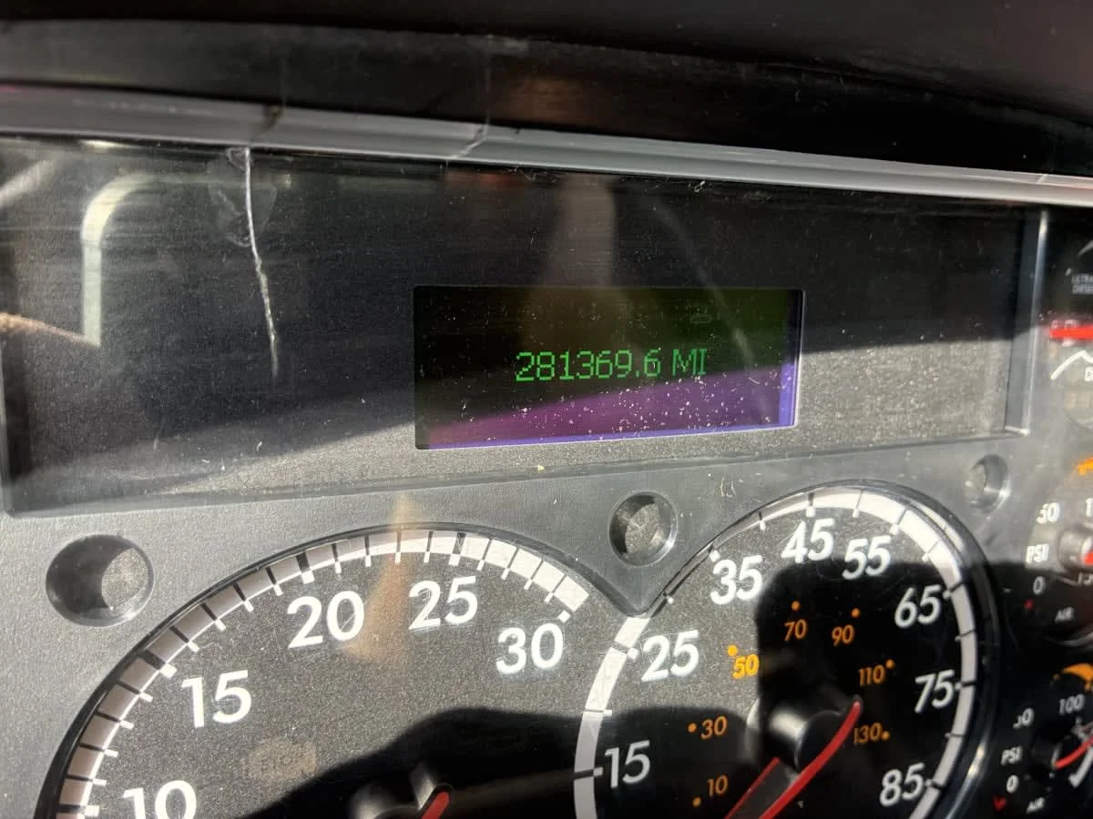 2019 Freightliner M2 106 in Newark, NJ — photo 17