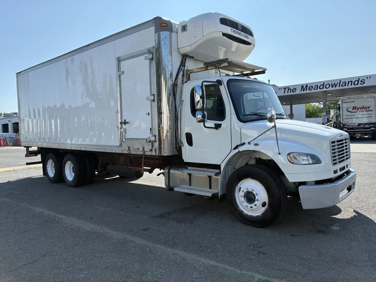 2019 Freightliner M2 106 in Newark, NJ — photo 3