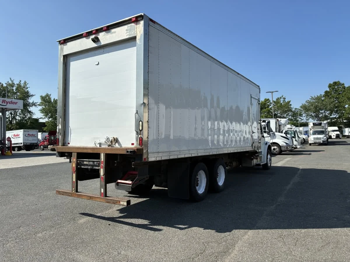 2019 Freightliner M2 106 in Newark, NJ — photo 6