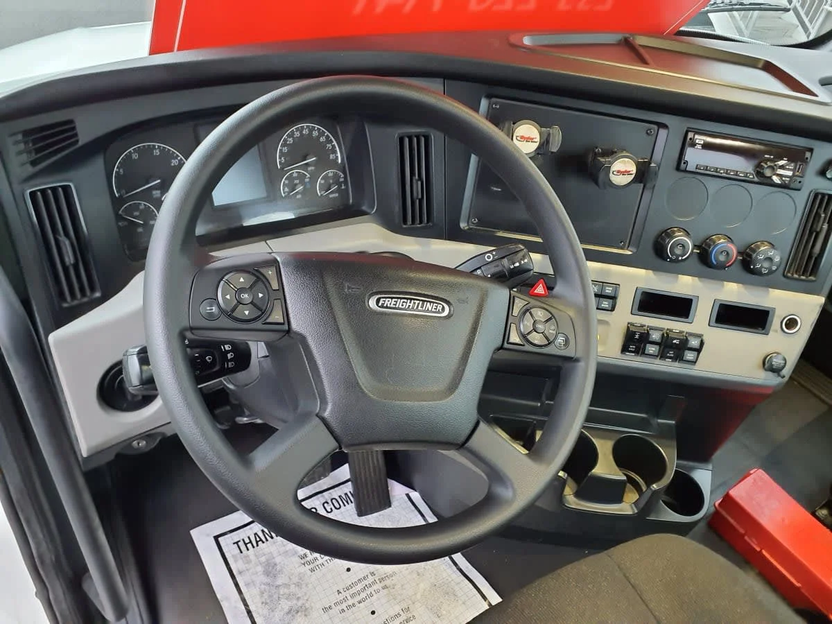 2019 Freightliner Cascadia in Tacoma, WA — photo 7