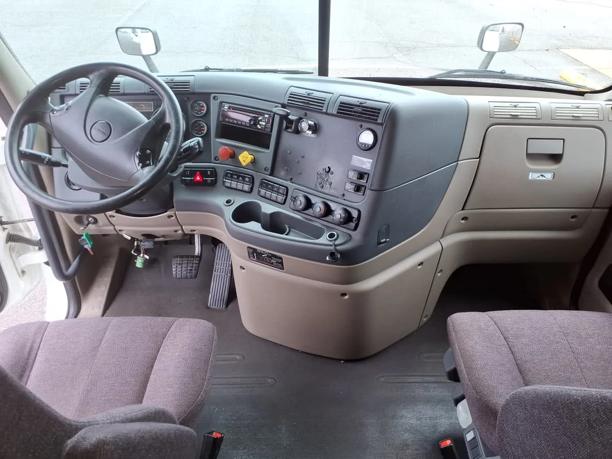 2018 Freightliner Cascadia in Memphis, TN — photo 7