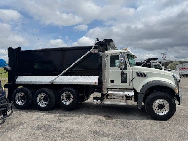 2020 Mack Granite - image 4