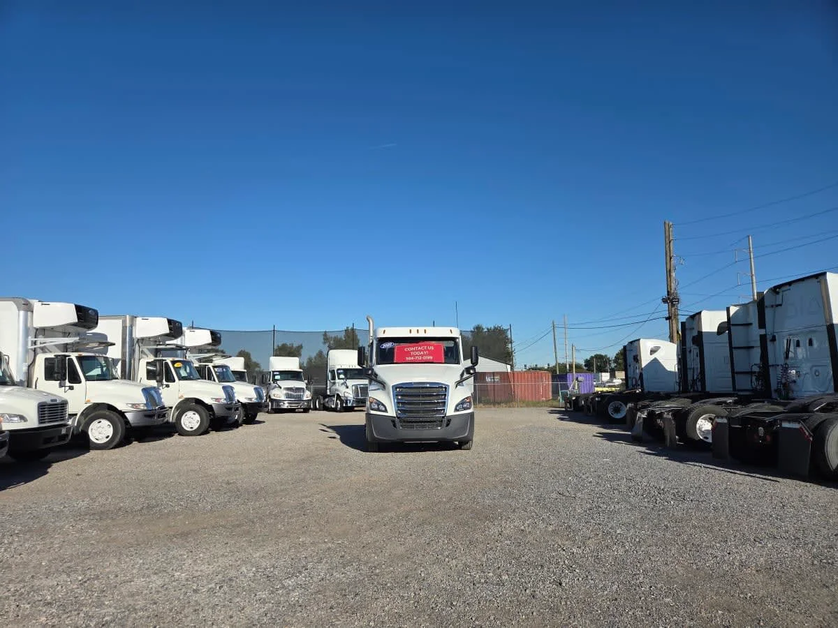 2020 Freightliner Cascadia in St. Rose, LA — photo 2