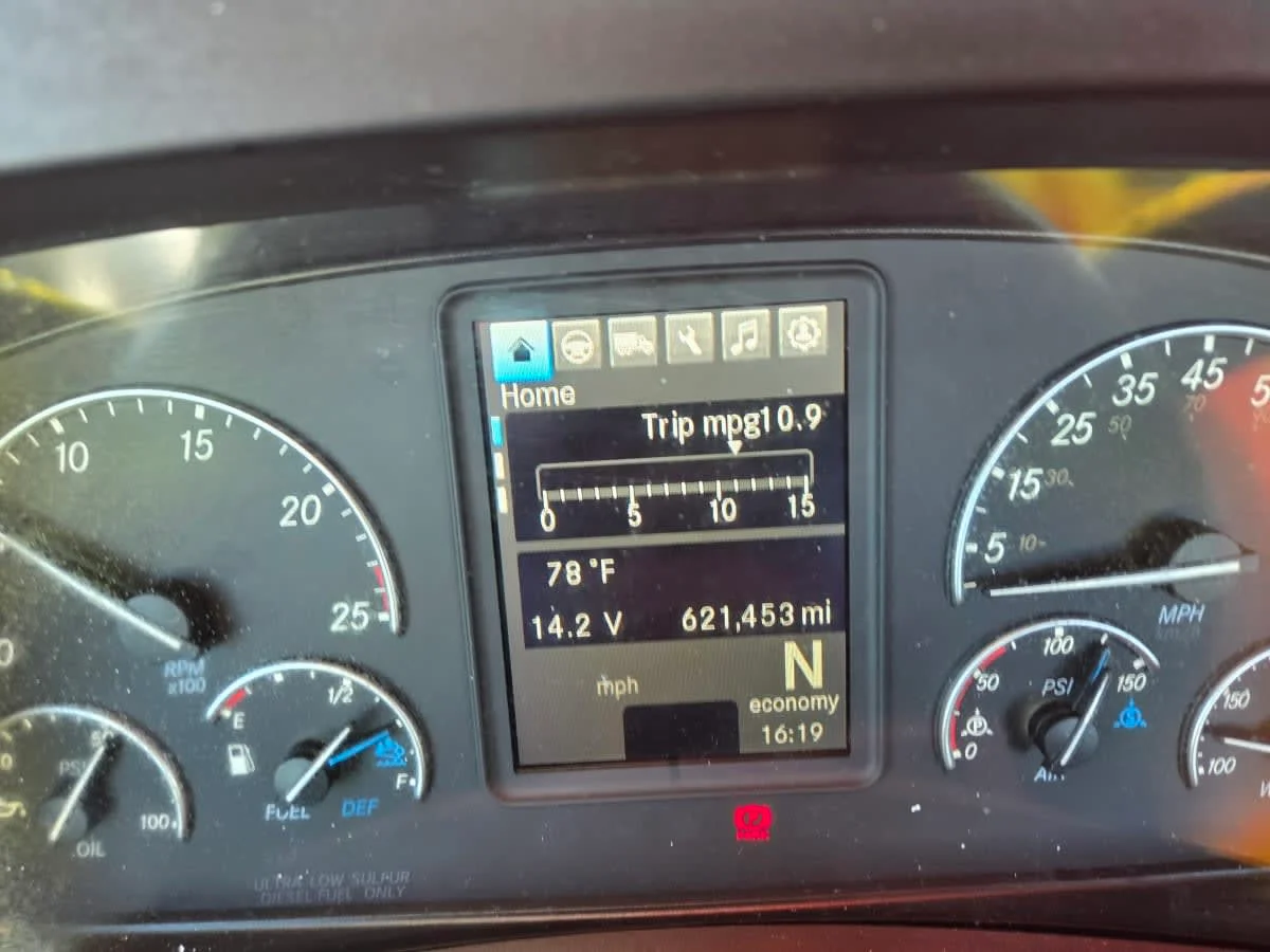 2020 Freightliner Cascadia in St. Rose, LA — photo 10