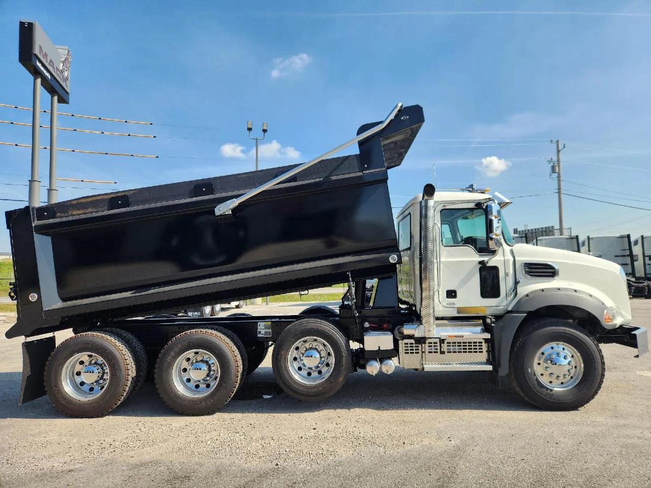 2027 Mack in Indianapolis, IN — photo 2