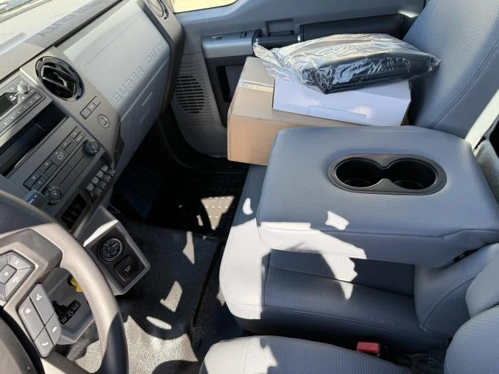 2027 Ford F-750 — photo 18