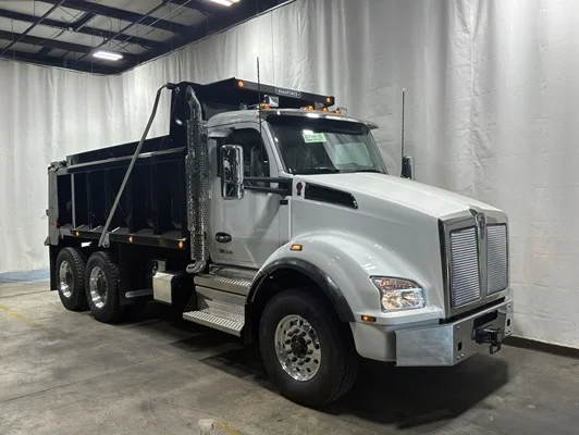 2027 Kenworth T880