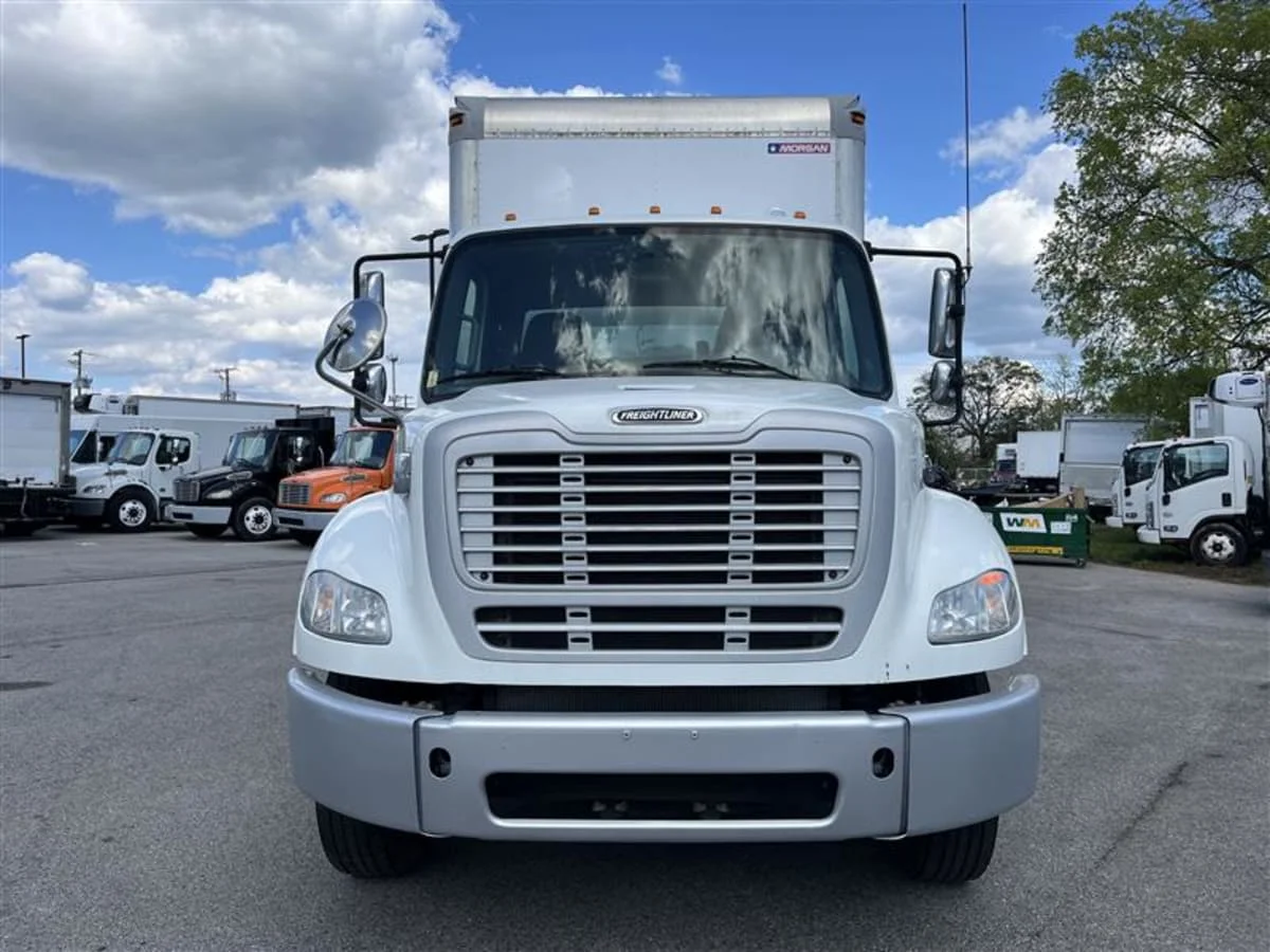 2019 Freightliner M2 112 - image 2