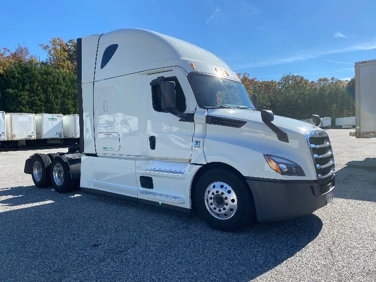2021 Freightliner Cascadia in Greensboro, NC