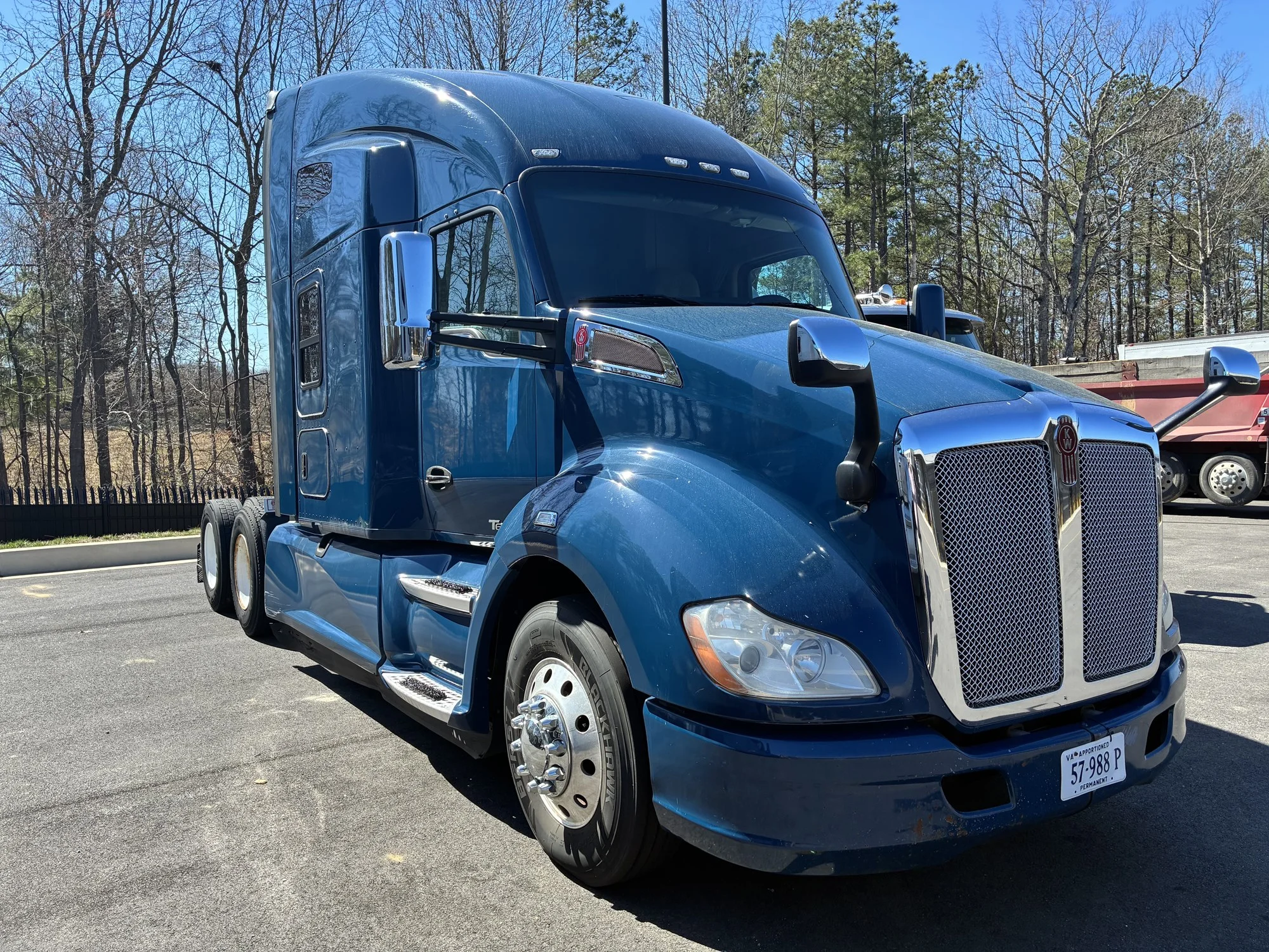 2020 Kenworth T680 - image 2