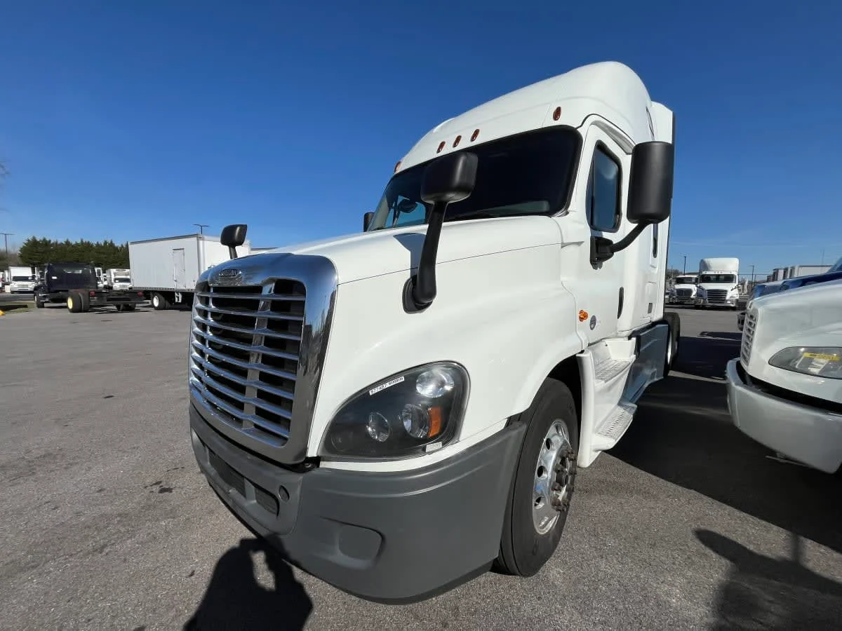 2019 Freightliner Cascadia in Beltsville, MD