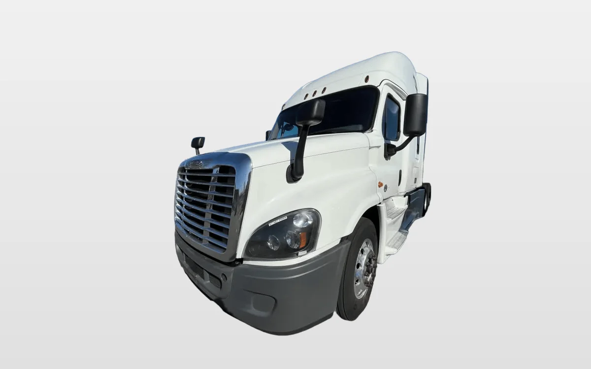 2019 Freightliner Cascadia - image 1