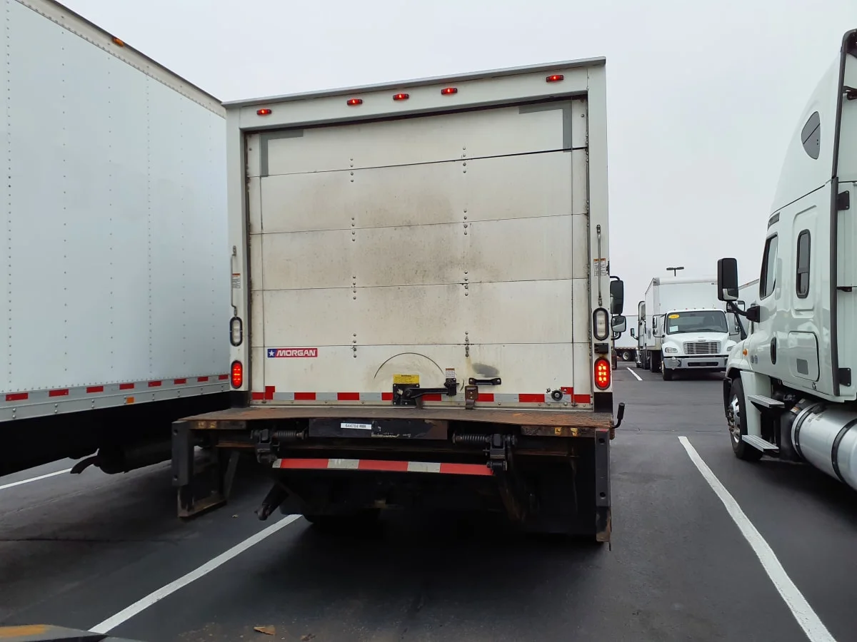2016 Freightliner M2 106 in Altoona, IA — photo 5