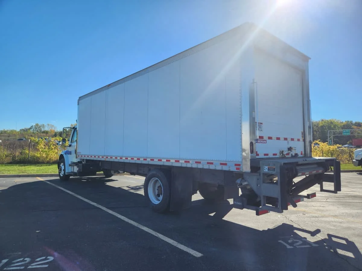 2018 Freightliner M2 106 in Taylor, MI — photo 6