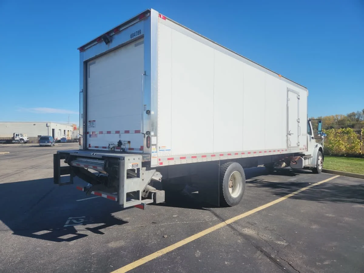 2018 Freightliner M2 106 in Taylor, MI — photo 4