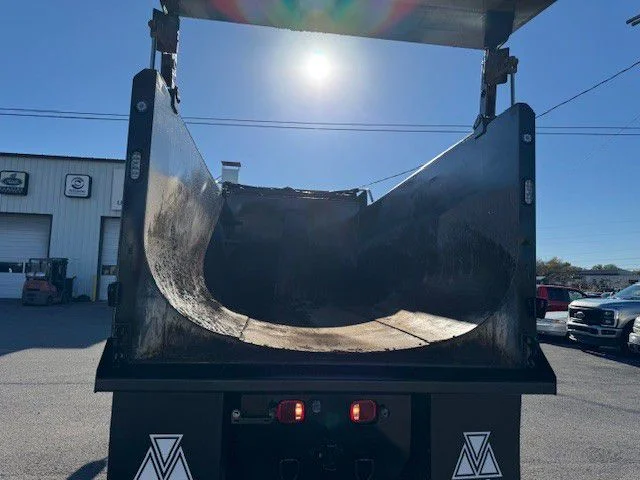 2025 Mack Granite - image 11