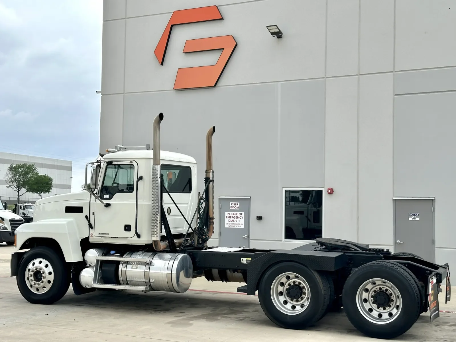 2019 Mack Pinnacle in Hutchins, TX — photo 6