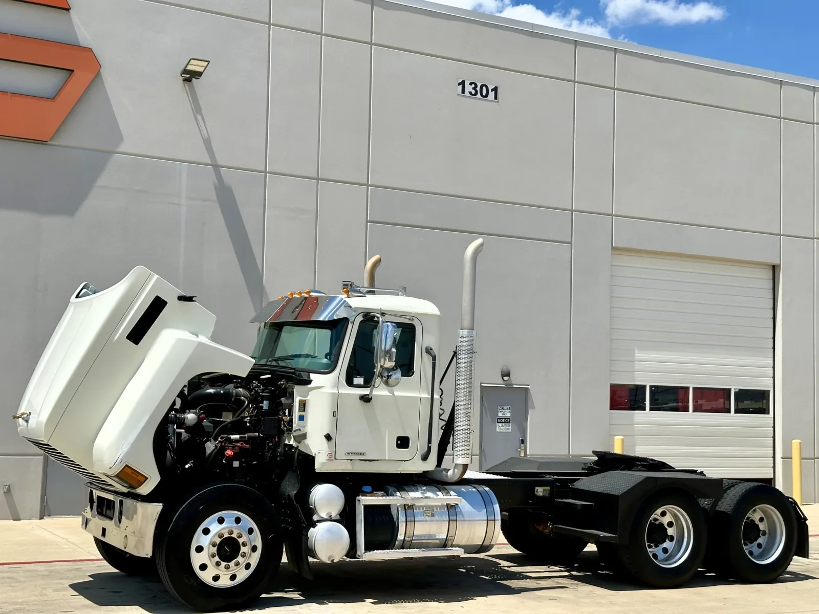 2019 Mack Pinnacle in Hutchins, TX — photo 10