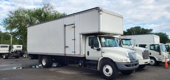 2022 International MV - image 2