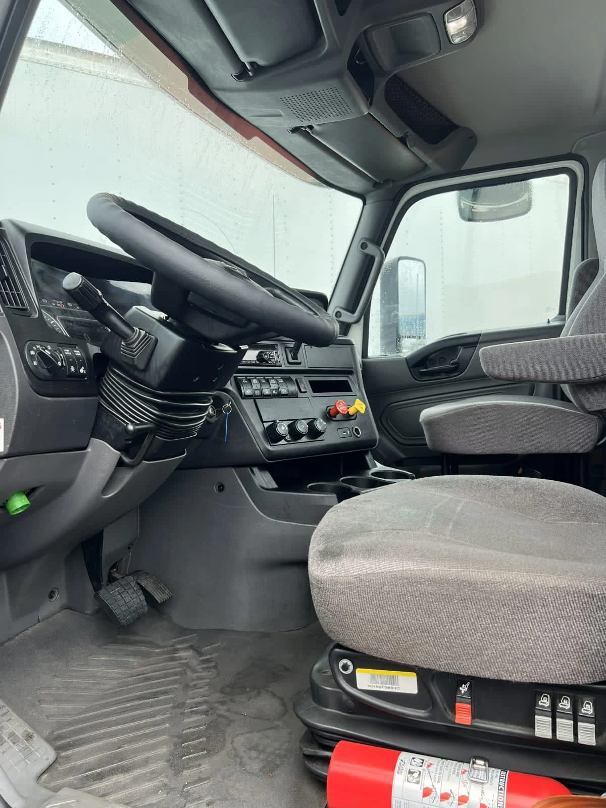 2019 International RH - image 7