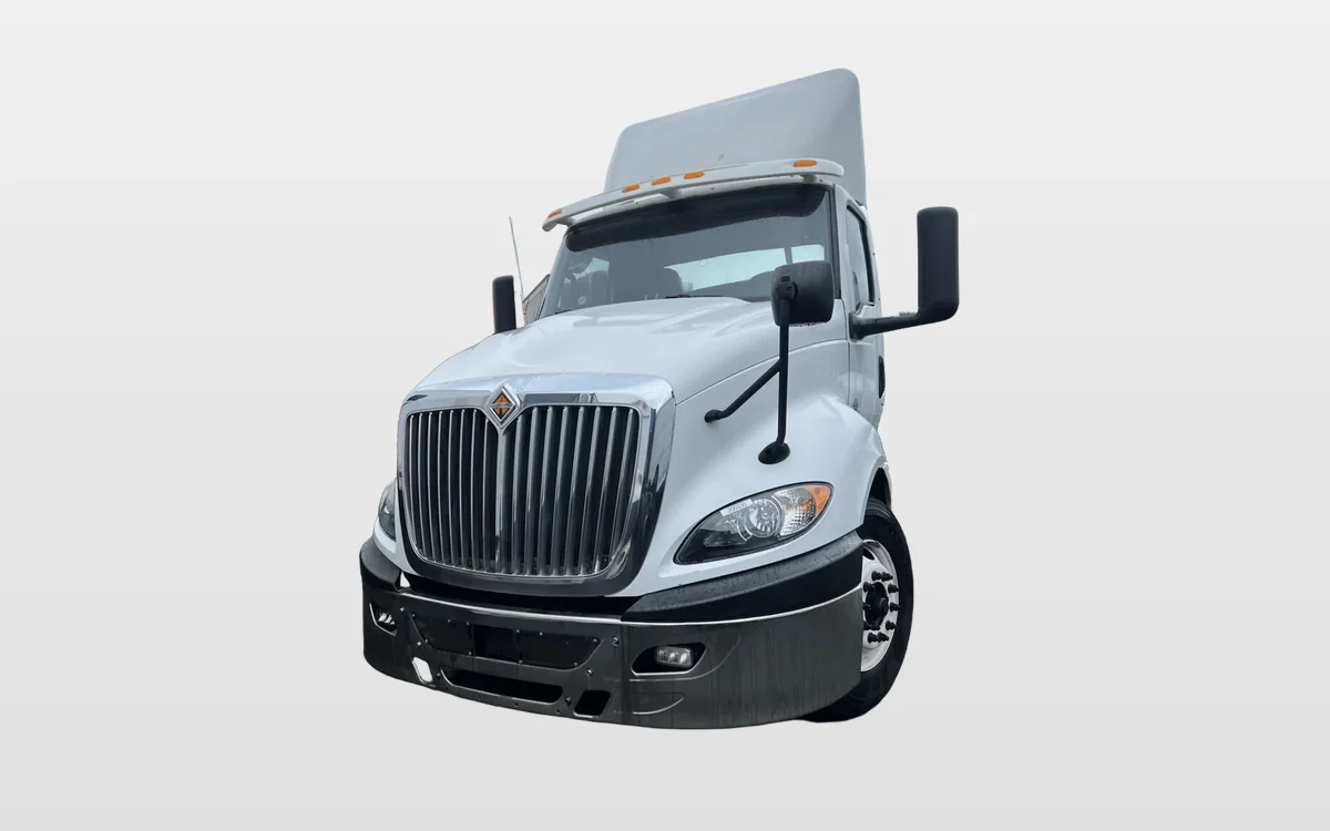 2019 International - image 1