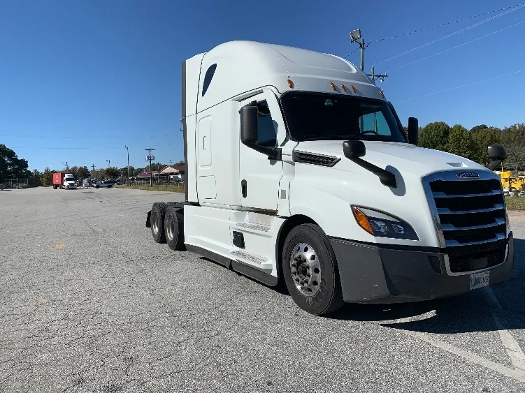 2021 Freightliner Cascadia in Greensboro, NC