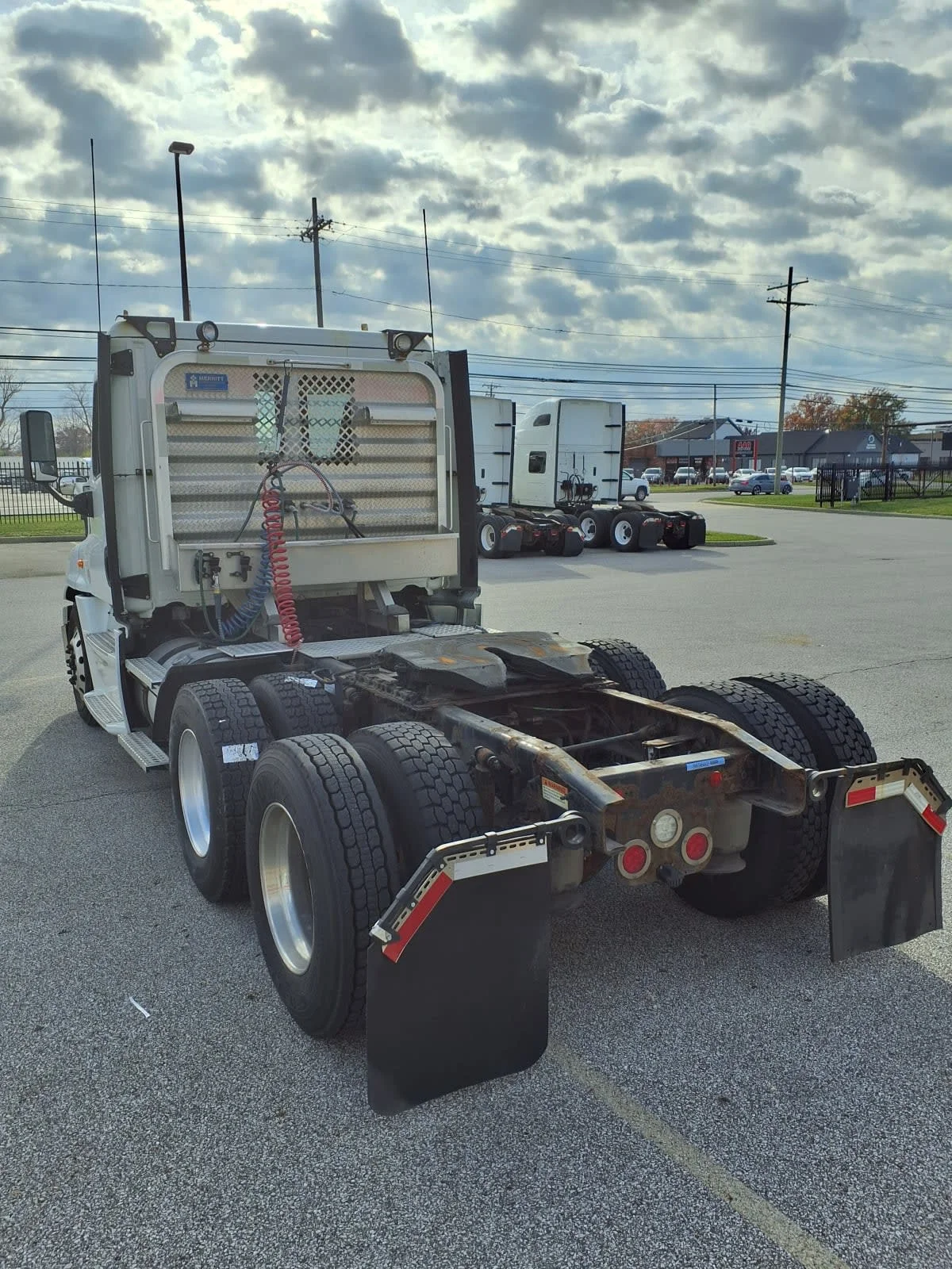2019 Freightliner Cascadia - image 6