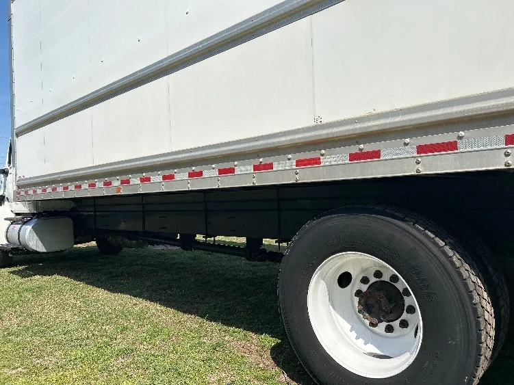 2022 International MV - image 5