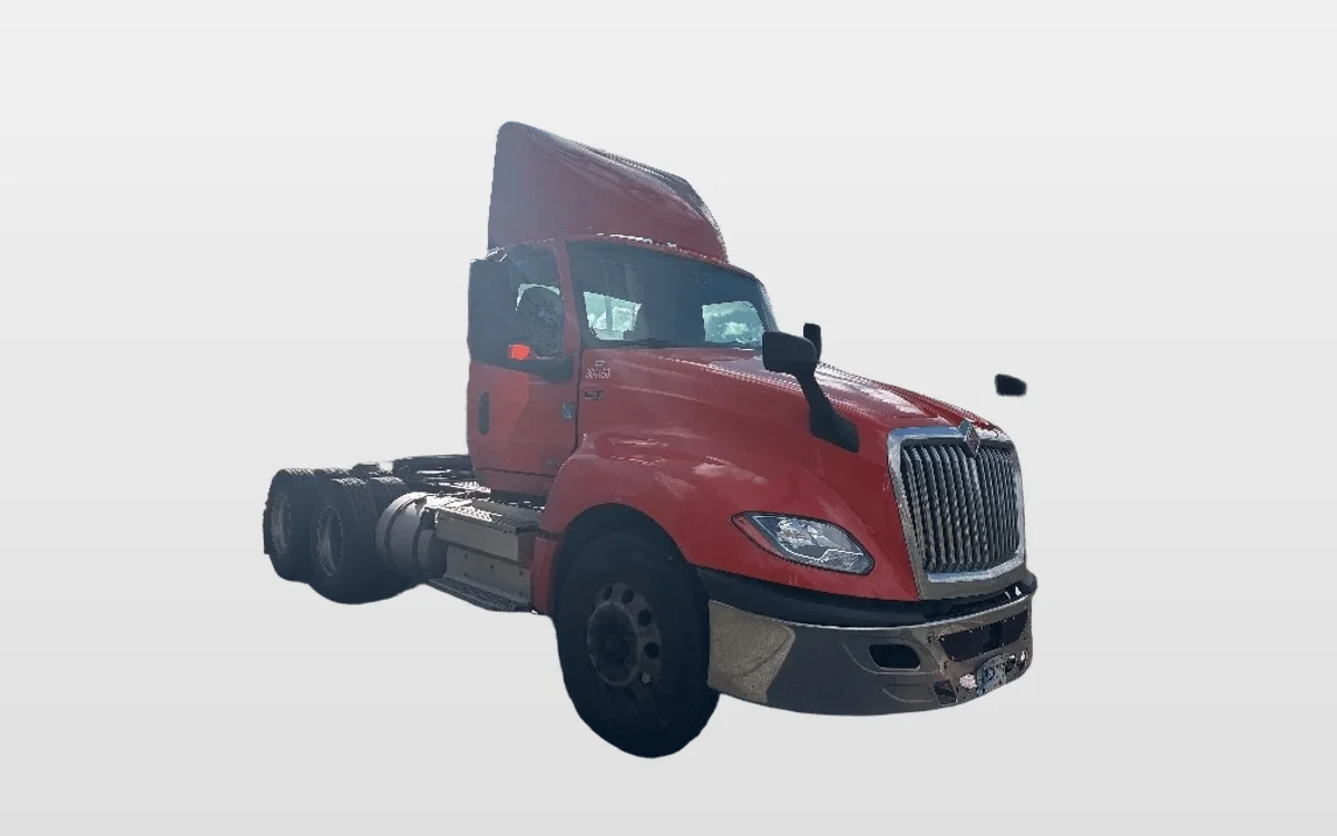 2021 International LT - image 1