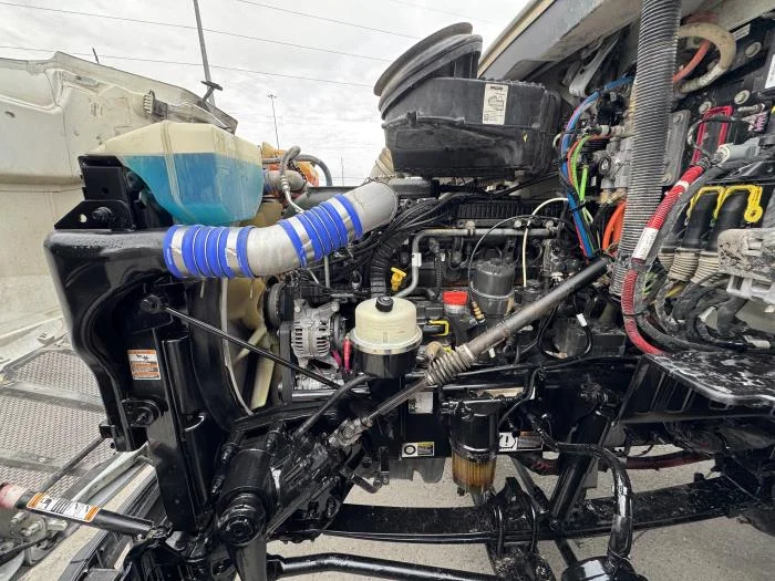 2020 Peterbilt 579 - image 17