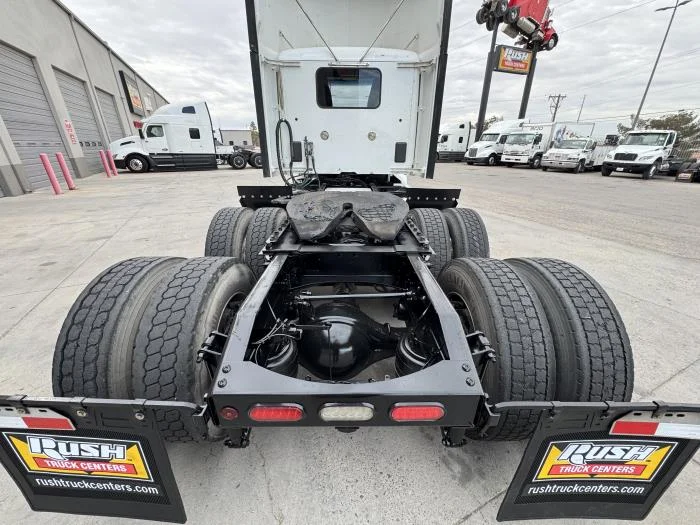 2020 Peterbilt 579 - image 11