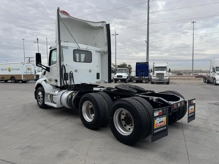 2020 Peterbilt 579 in El Paso, TX — photo 8