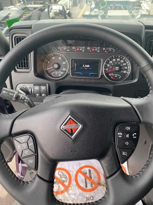 2026 International LT - image 8